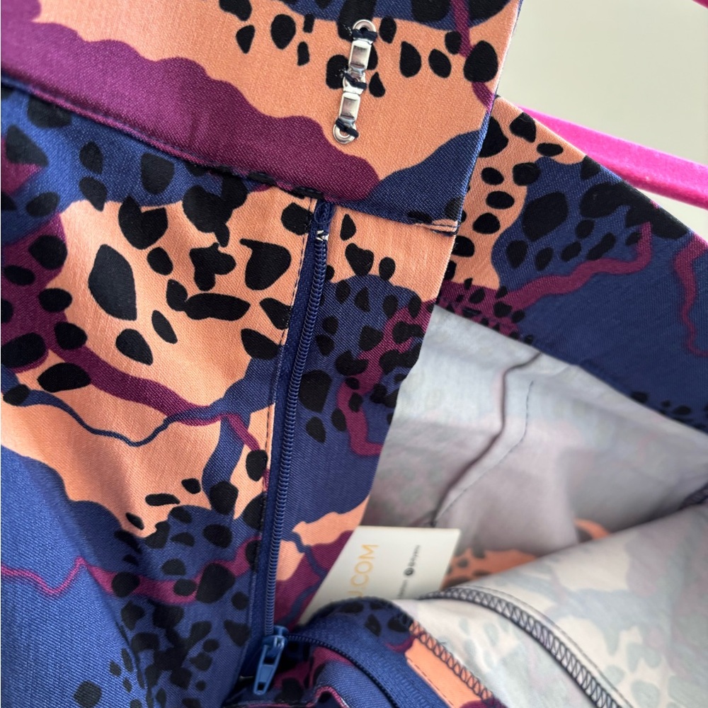 Brand new Stylish Multicolor Women's Trousers - Picture 3 of 4